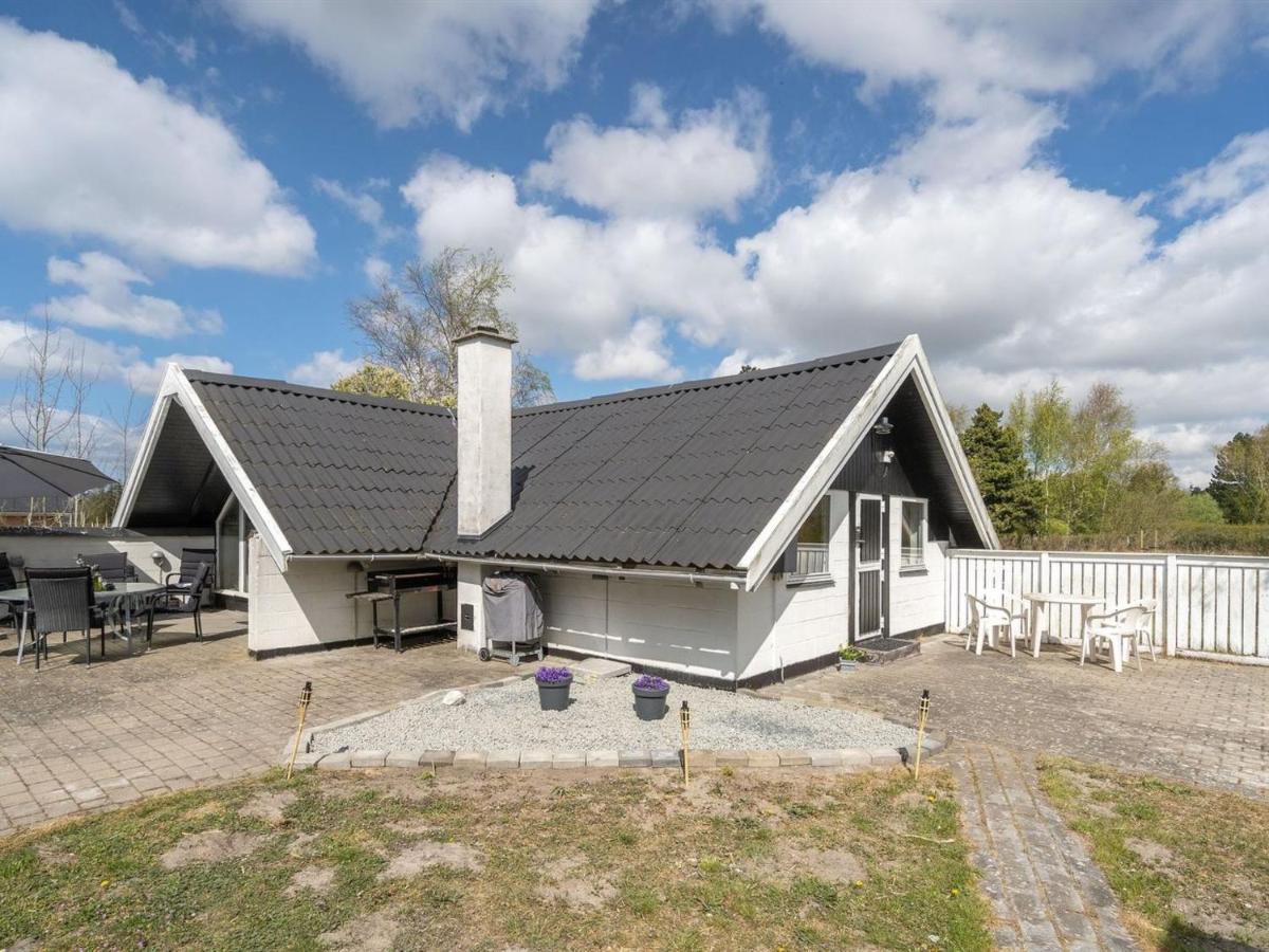Holiday Home Arnfin - 160M From The Sea In Lolland- Falster And Mon By Interhome Рёдбю Экстерьер фото