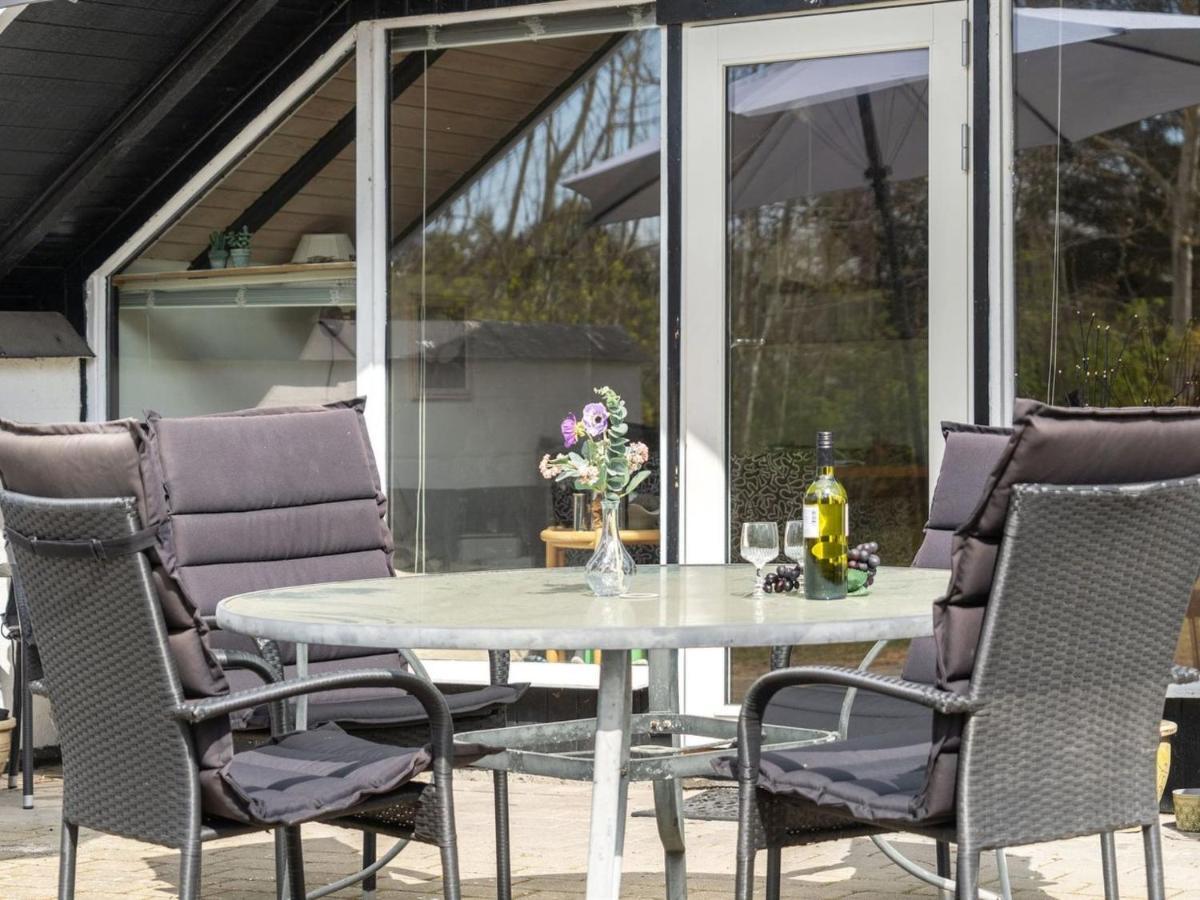 Holiday Home Arnfin - 160M From The Sea In Lolland- Falster And Mon By Interhome Рёдбю Экстерьер фото